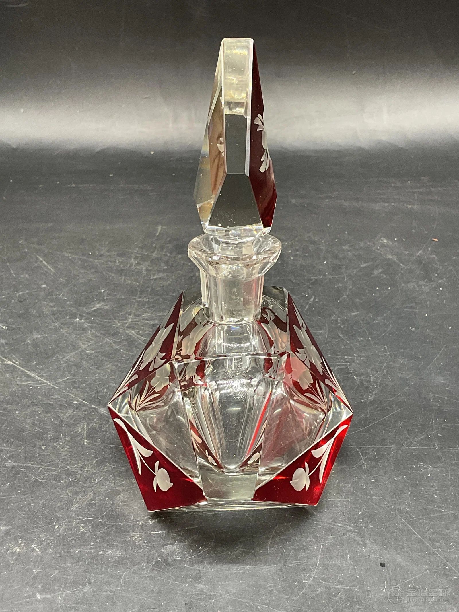 Art Deco Style Cut Glass Perfume Bottle 图片4