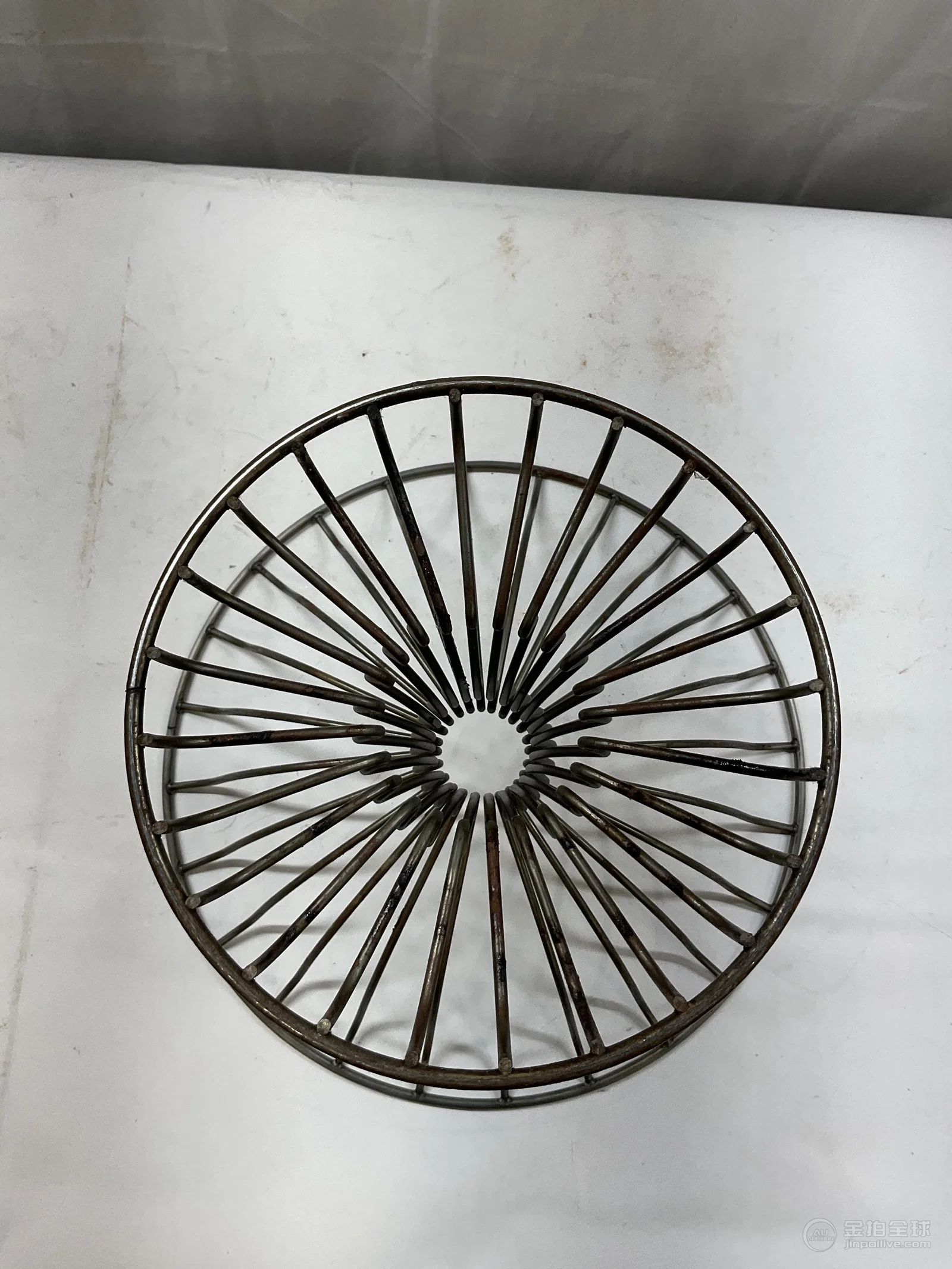 Metal tubular Form Centerpiece Pedestal Bowl 图片10