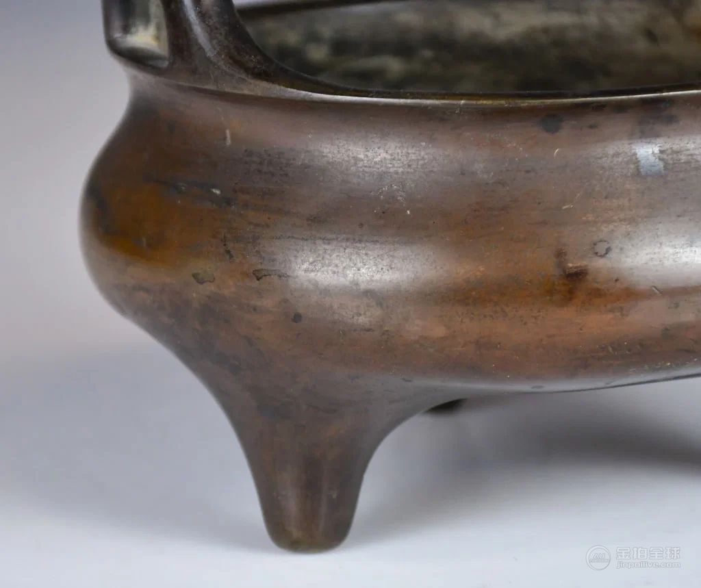 A Bronze Tripod Censer w/Xuede Mk Qing 图片6