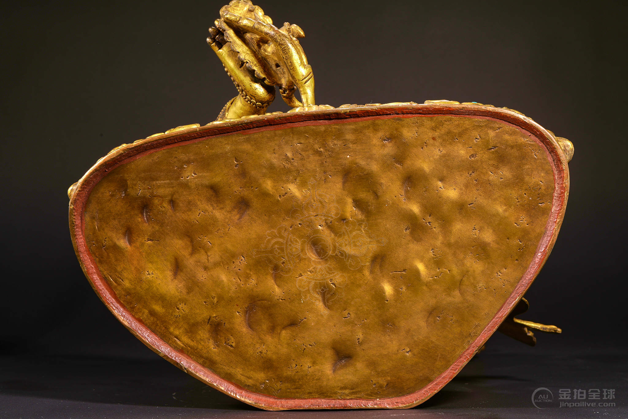 Ming Dynasty copper gilt embedded loose stone mother sitting image 图片6
